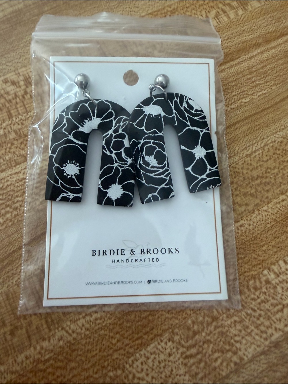 Black Floral Arch Drop Earrings